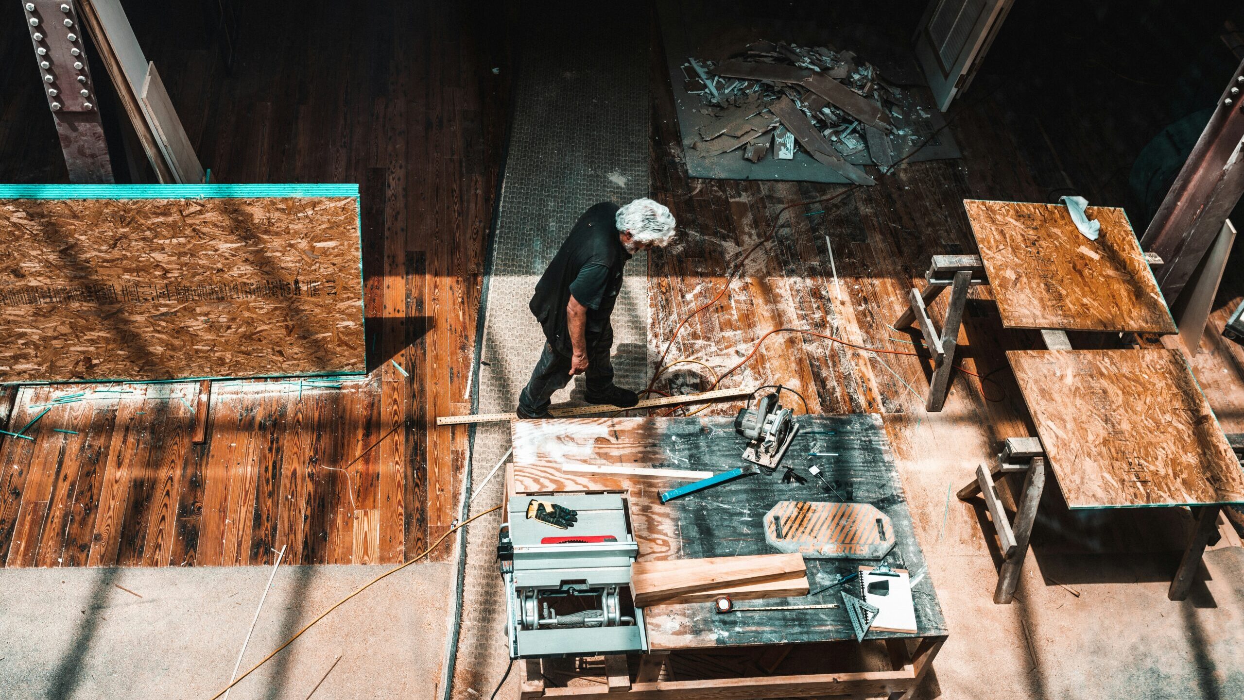 Die unsichtbare Gefahr: Sägemehlrisiken in der Holzindustrie